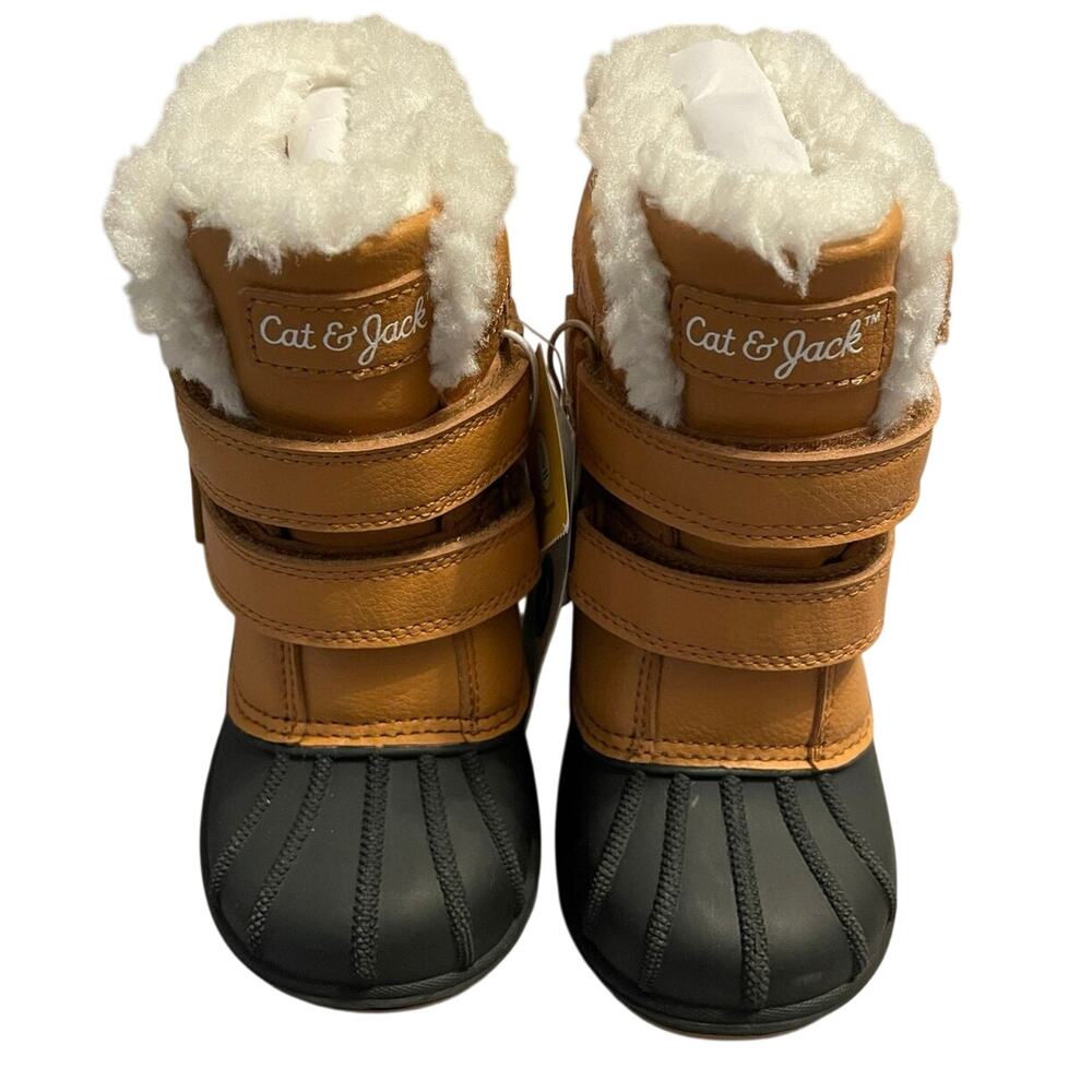 Cat & Jack Toddler 7 Snow Boot